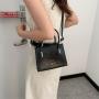 Simple and fashionable new style shoulder bag, casual crossbody bag