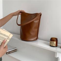 New product Soft PU leather lady shoulder bag designer large capacity handbags for women luxury Simple fashion Bucket bag