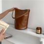 New product Soft PU leather lady shoulder bag designer large capacity handbags for women luxury Simple fashion Bucket bag