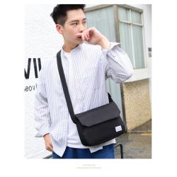 China factory sale simple casual light messenger bag unisex large capacity nylon shoulder bag