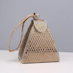 New Diamond Inlaid Dinner Bag Portable Fashion Personalized Triangle Small Bag