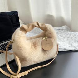 2022 Newest Autumn Winter Plush Women Bags Small Square Ladies Handbags Soft Fashion Women Shoulder Crossbody Bags Logo Custom