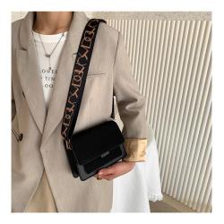 ZR340 2023 Spring New Korean Small Crossbody Small Square Bag Hong Kong Style One Shoulder Broadband Women's Bag