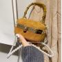 Popular Box Small Bag Women's 2022 New Autumn And Winter High-grade Sense Niche Hand-held Quality Chain Messenger Bag