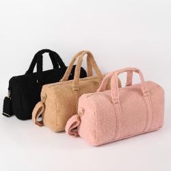 sherpa  duffle bag comfortable classic travel weekend bag for men teddy  duffle bag with Glittering chenille letter patches