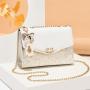 2024 Accept Customized Logo Hand Bag Designer Bags Purse Crossbody Fashion Luxury Heart Latch Women's Sequined Handbags