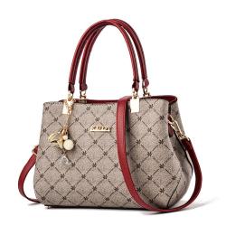 Bags for Women Large Capacity Female Handbag Fashionable Single-Strap Messenger Bag with Chains Portable Lady Style Mother Bag