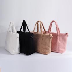 Hot Selling Custom Design Fashion Handbags Large Capacity Soft Sherpa Fabric Portable Travel Girls Gift Plush Teddy Tote Bag