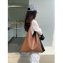 2024 Custom Korean Women's Bag New Design Pu Leather Shoulder Bag Fashion Popular Simple Tote Handbags