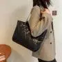 ZR248 Large Capacity Lingge One Shoulder Women's New Fashion Chain Handbag Casual Trend Texture Crossbody Bag
