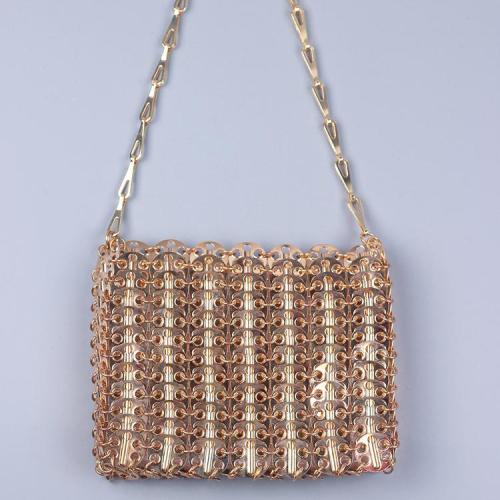 2024  Novelty Metal Sequins Purse Chain Hollow Out Ladies Wedding Hand Bags Glittering Luxury Clutch Bag Evening Bags for Women