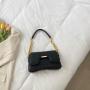 Minimalist chain underarm bag woman 2024 summer product new single shoulder bag small square bag
