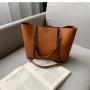 New women's retro simple and large capacity portable shoulder bag