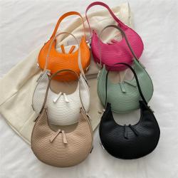 Crocodile Pattern Wholesale Women Handbags Oval Designer Shoulder Bags Crescent Moon Bag Ladies Women Fashion Handbags