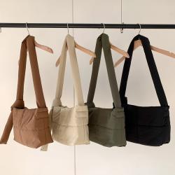 Head Factory Wholesale Korean Puff Bag Fashion Nylon Cotton Crossbody Magnetic Buckle Cotton Stitching Puff Bag For Women