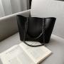 New Korean Fashion Lady Chains Tote Bag Pu Pure Color Stylish Shoulder Bag Handbag with Large Capacity for Women