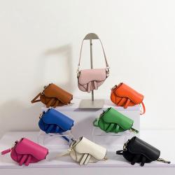 New Design Bags 2024 New Handbag Women Summer Simple Crossbody Shoulder Armpit Bags Fashion Texture Saddle Bags sac pour femme
