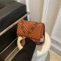 2024 New Small Square Diamond Lattice Bag Pu Solid Zipper Fashion Single Shoulder Messenger Bag With Chain Ladies Handbag