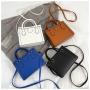 Hot Sale Small Square Chain Women Handbags Chain Strap Messenger Purses Fashion Handbags for Ladies Custom Women Hand Bag