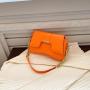Minimalist chain underarm bag woman 2024 summer product new single shoulder bag small square bag