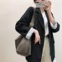 KBW021 2023 Summer New Fashion Women Bag Casual Versatile Crossbody Package High Quality Extremely Simple One Shoulder Bag