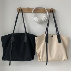 Large Capacity Women's Casual Tote Bag Simple Nylon Canvas Shopping Bag with Custom Logo Cartoon Pattern for Everyday Use