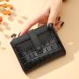 2023 New Women's Retro Crocodile Wallet Short Style Simple Multi-Card Clip Purses Waterproof Pu Bag Hot-Selling