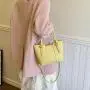 Minimalist and fashionable design shoulder bag for women's spring/summer 2024 new model