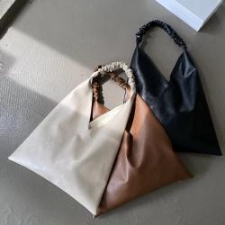 2024 Custom Korean Women's Bag New Design Pu Leather Shoulder Bag Fashion Popular Simple Tote Handbags