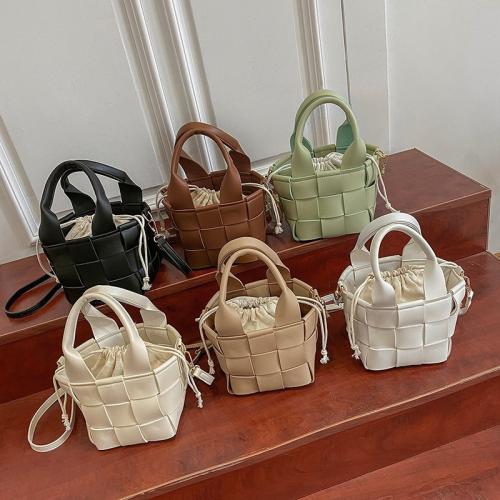 Braided Bucket Crossbody Leather Handbag Women Pure Color Fashionable Daily Use Customizable PU Leather Handmade Manufacturer