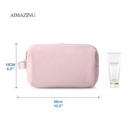 Stylish and Practical Men's Toiletry Bag with Multiple Compartments and Waterproof Lining for Daily Grooming Needs