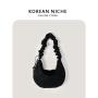Popular Nylon Material Handbag Ladies One Shoulder Crossbody Underarm Shoulder Bag With Zipper Closure