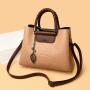 Taschen Tote Crossbody Bag Women Stone Grain Bolsosparamujeres Tassel Rivet Bags arge Capacity Luxury Bags bolsas para mujer