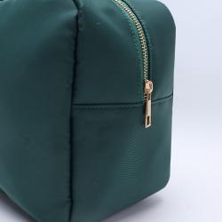 Large Capacity Travel Makeup Case Bag Waterproof Nylon Zipper Closed Bag Pouches Custom Luxury Cosmetic Bag