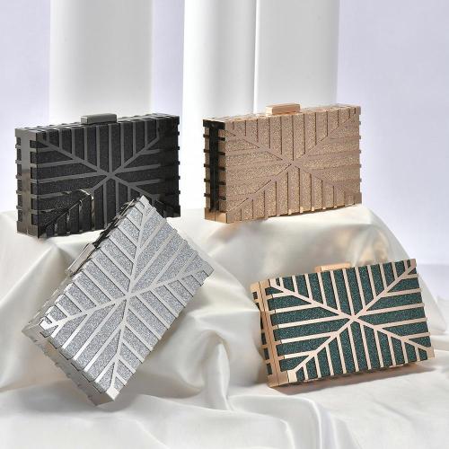 Wholesale chain shoulder bag women handbags fashion gold glitter box evening bags supplier new metal clutch bag pochette femme