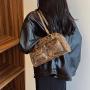 2024 New minimalist and fashionable one shoulder niche large capacity handbag