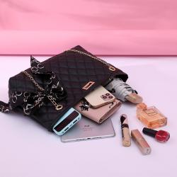 2022 Hiot Sale Small Square Chain Women Handbags Chain Strap Messenger Purses Fashion Handbags For Ladies