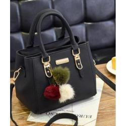Popular retro portable ladies bags 2023 new shoulder messenger bags for women luxury handbags