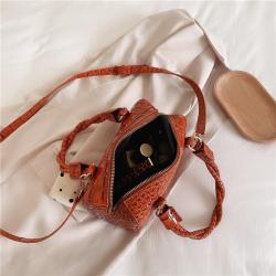 2024 new snakeskin pattern crocodile leather women's shoulder bag fashion simple crossbody bag