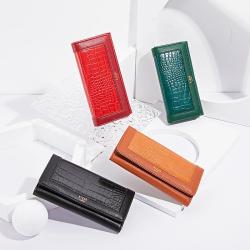 New crocodile pattern buckle women's long wallet