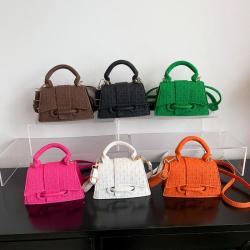 2024 Lattice Popular  PU Leather Fashion Style Elegant Golden Chain Pu Leather Mini Bags Women Luxury Handbags