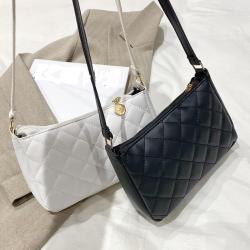 2024 New Korean Version Women's Fashion Summer Square Bag Embroidered Underarm Bag Wholesale Women Messenger Bag Lady Style