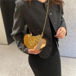 2023 fashion bags summer Heart shape gold silver metal color box acrylic chain handbag for wedding party