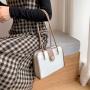 2023 Fashion New Style Single Shoulder Bag Net Red Portable Underarm Tote Bag China Wholesale PU Ladies Shoulder Thread Bag