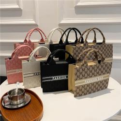 2022 New Arrival Bags Brand Golden Chain PU Leather Shoulder Bags Ladies Trendy Fashion Bags Women's Handbags