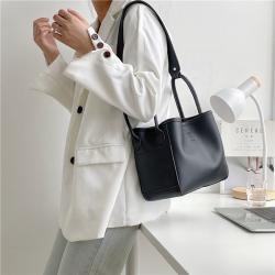 Creative design temperament shoulder bag women's luxury bucket bag fashion plain trend box women's handbag