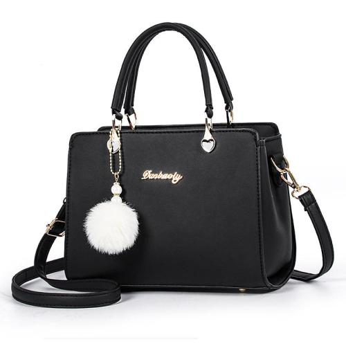 Wholesale 2024 Ladies High Quality Hot Selling Trendy Latest Designer Bags Ladies Crossbody Handbags With Hair Ball