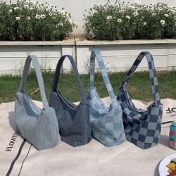 New hand hand shoulder bag women's versatile advanced sense Korean version of the armpit bag niche design chessboard grid cowboy