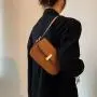 New fashionable high-end niche simple one shoulder crossbody bag