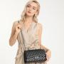 2024 New quilted crossbody bag women's leather shoulder bag with chain fashion clutch bag